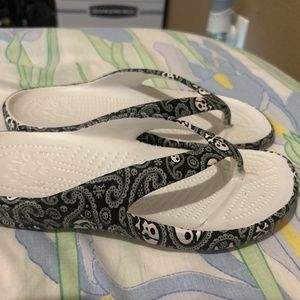 Real Dawgs Women’s Flip Flops